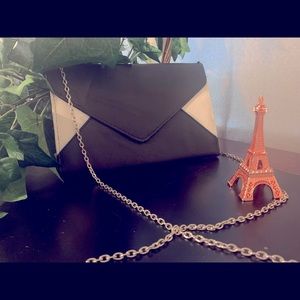 Black and White the shoulder chain/clutch purse